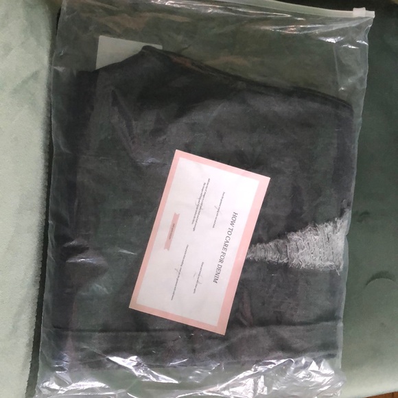 Emmiol High Rise Ripped Jeans - Picture 3 of 3